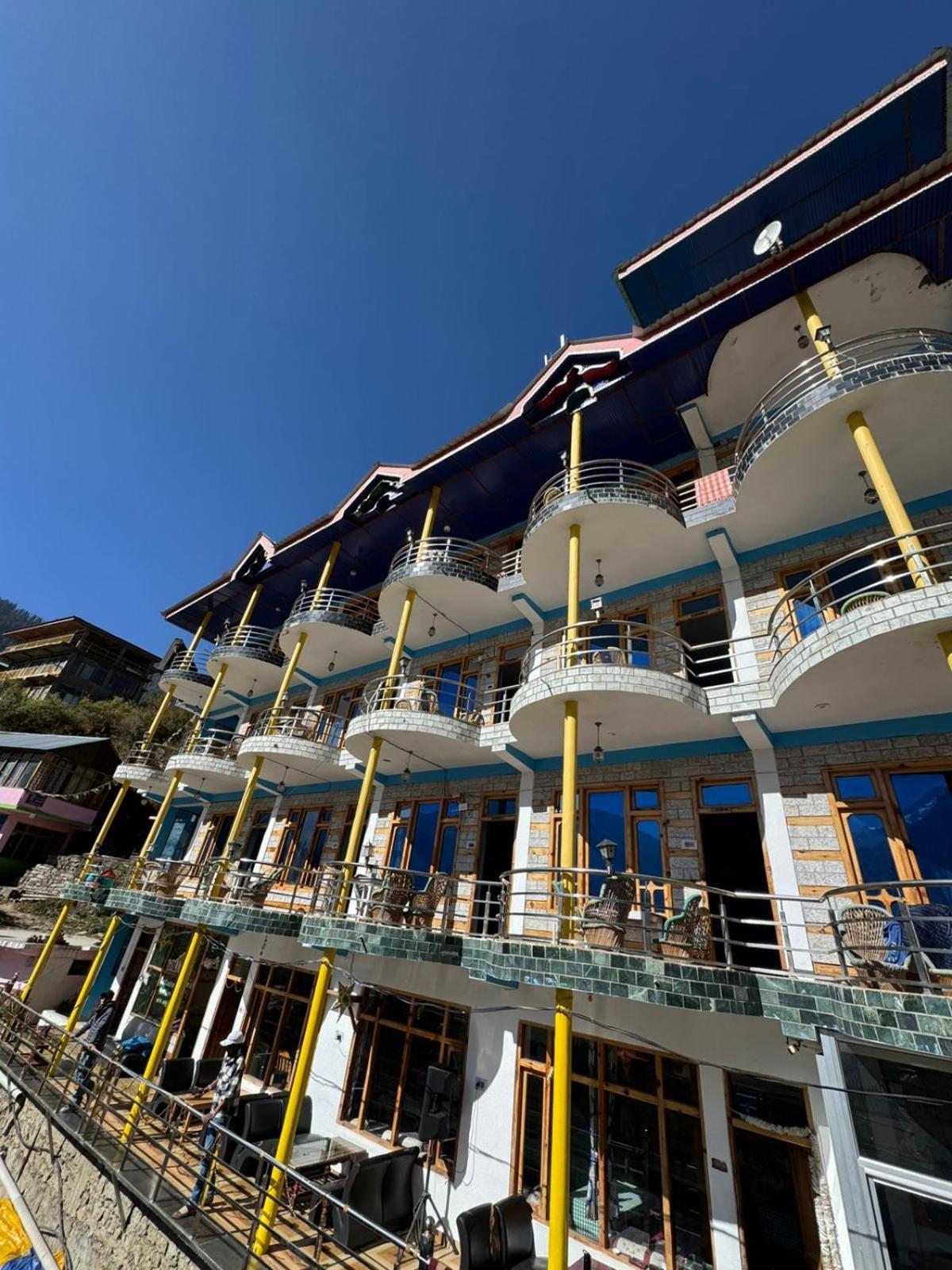 Hotel 19 Tosh Esterno foto